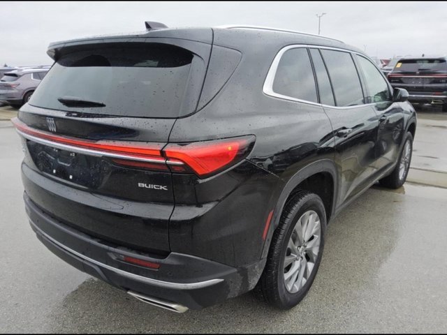 Used 2025 Buick Enclave Preferred image 4
