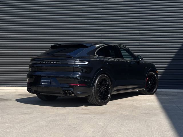 New 2026 Porsche Cayenne Turbo image 7
