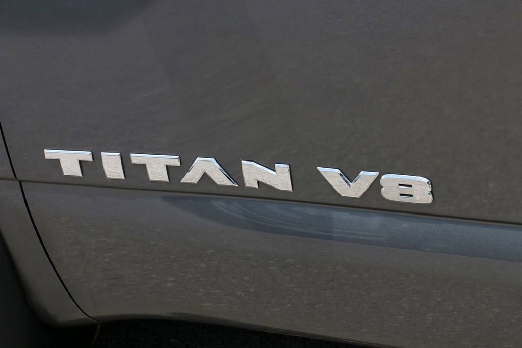 Used 2019 Nissan Titan SV AWD/4WD image 11