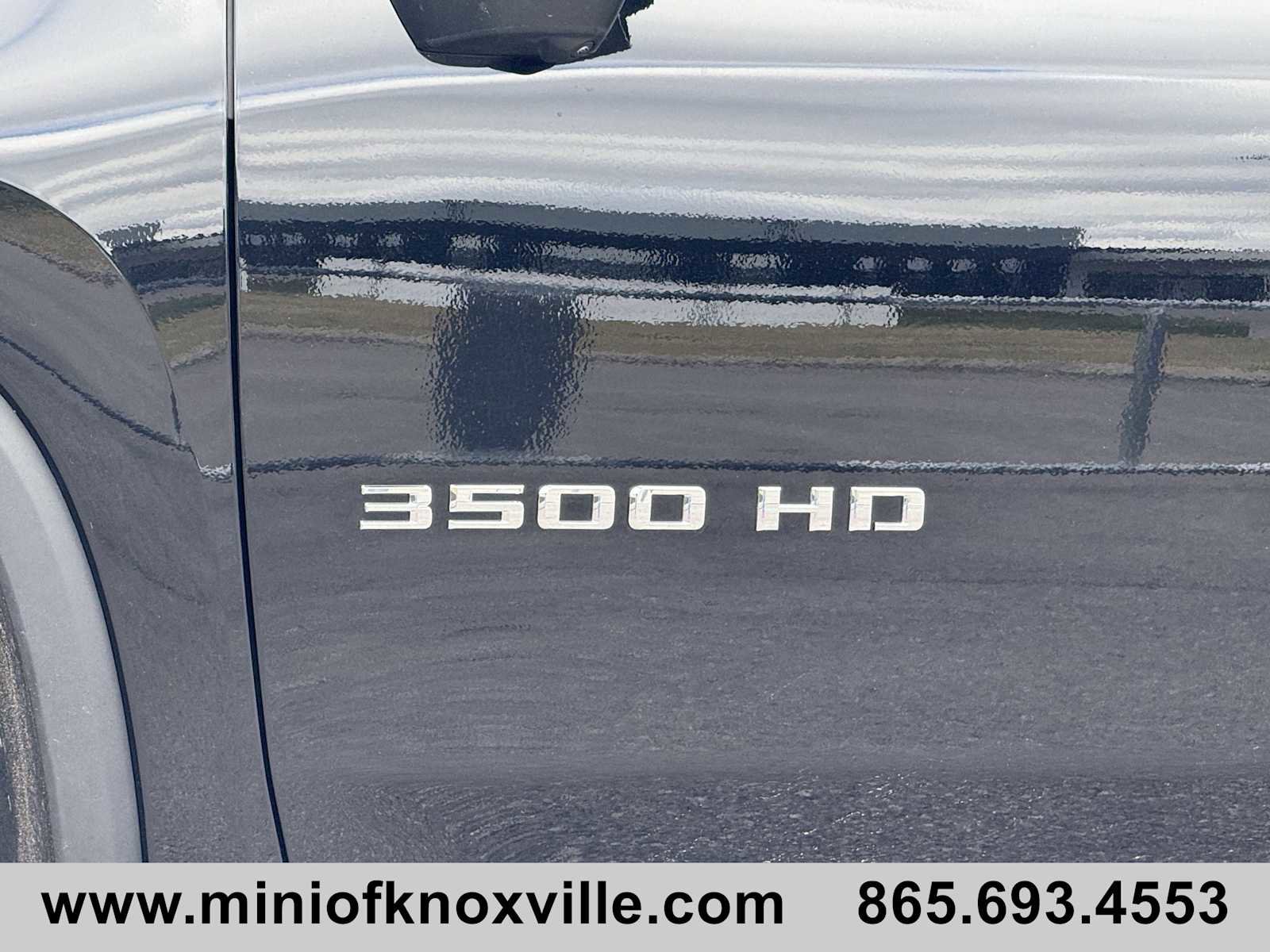 Used 2024 Chevrolet Silverado 3500 LTZ w/ LTZ Premium Package image 36