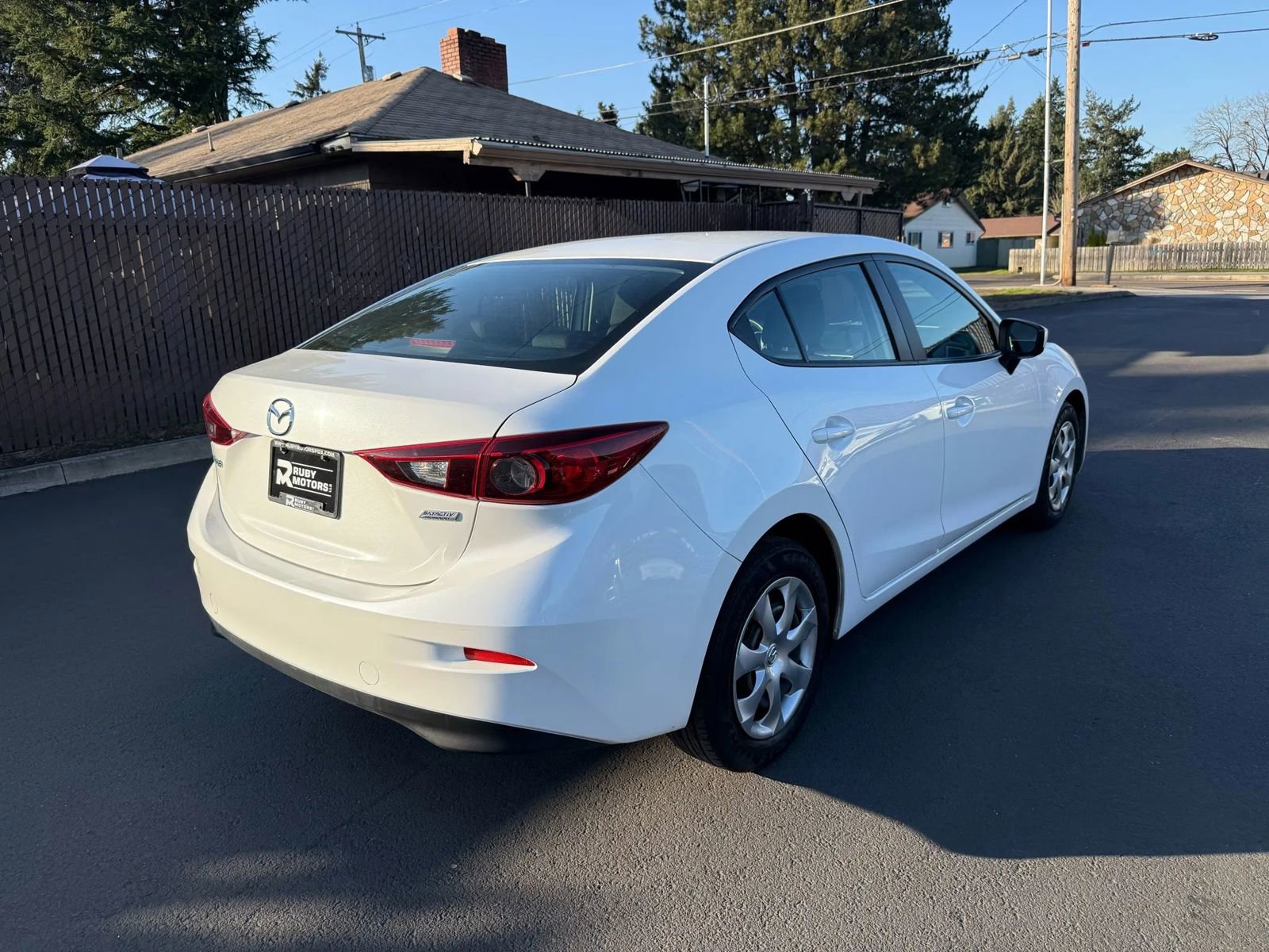 Used 2017 MAZDA MAZDA3 Sport image 4