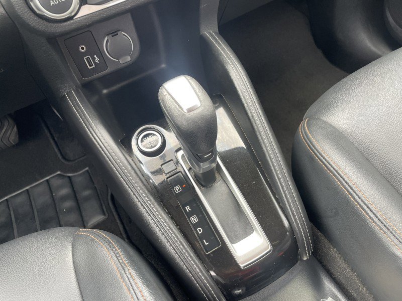 Used 2019 Nissan Kicks SR w/ SR Premium Package image 16