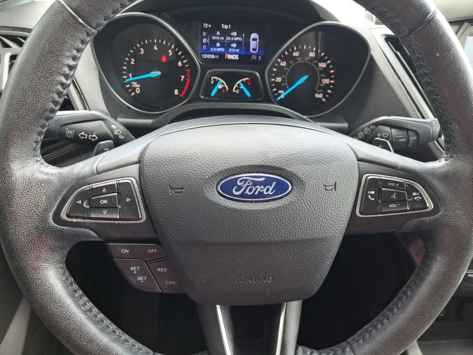 Used 2017 Ford Escape Titanium w/ Equipment Group 301A AWD/4WD image 26