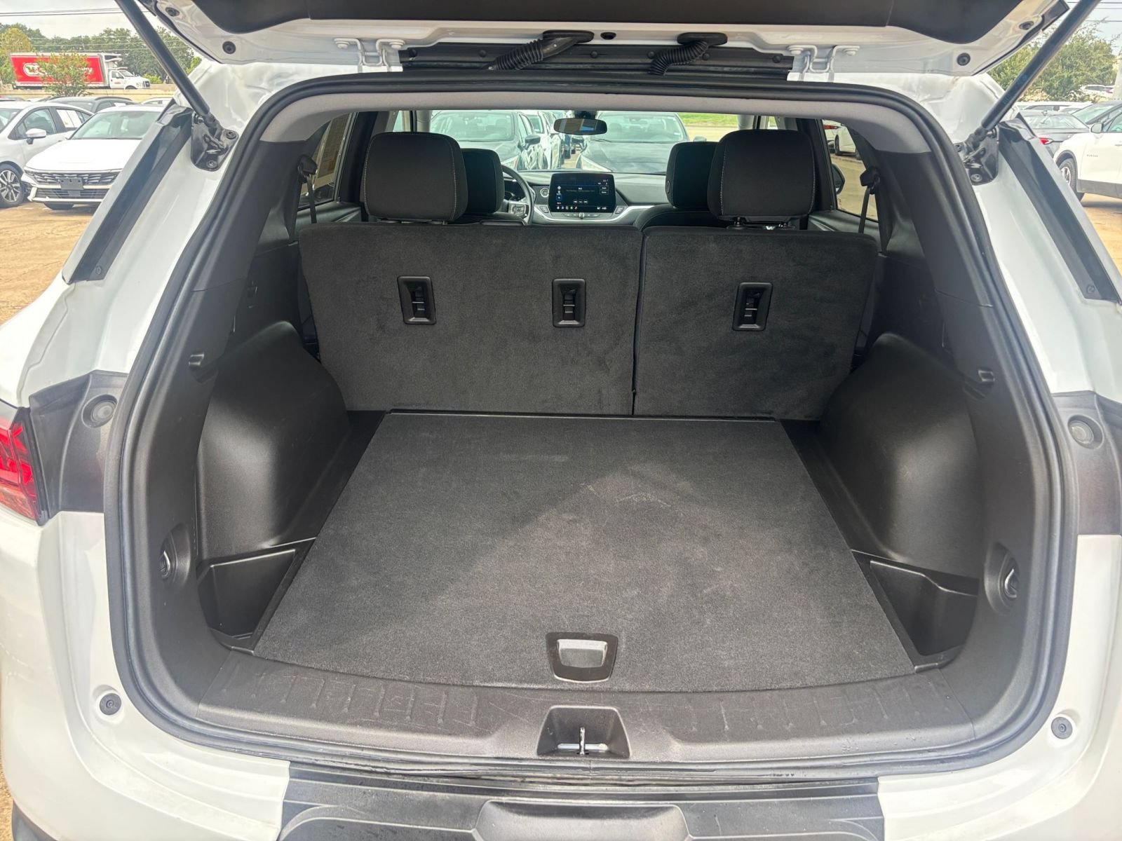 Used 2026 Chevrolet Blazer LT FWD image 31