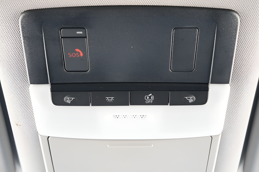 Used 2024 Nissan Rogue SV AWD/4WD image 19