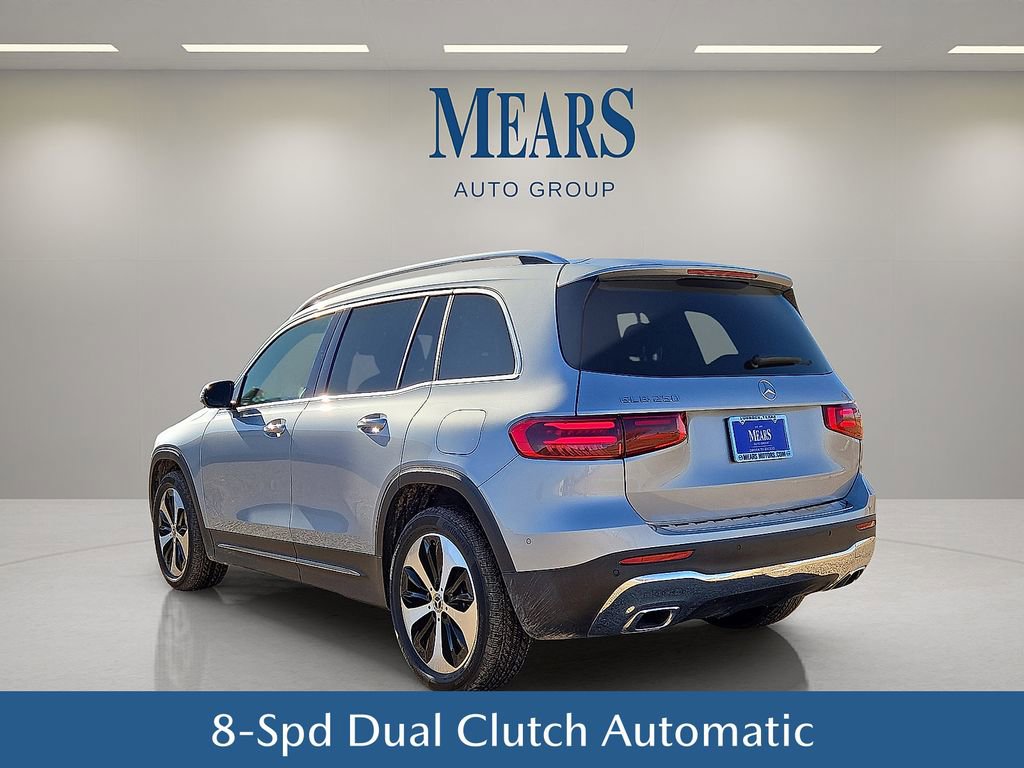 Used 2025 Mercedes-Benz GLB 250 image 4