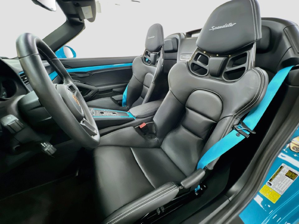 Certified 2019 Porsche 911 Speedster RWD image 5