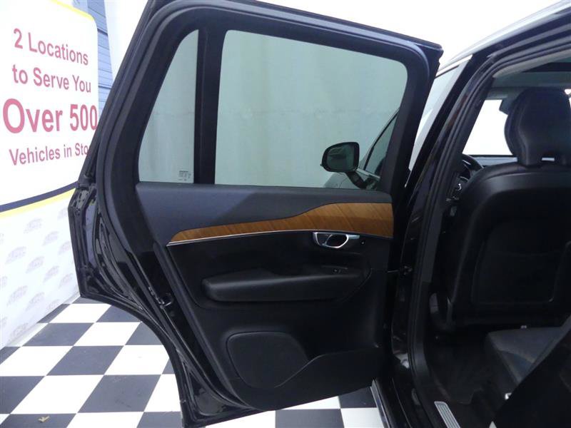 Used 2023 Volvo XC90 T8 Plus AWD/4WD image 27