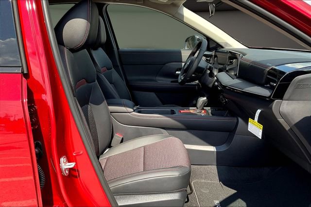 New 2026 Nissan Kicks SR w/ SR Premium Package image 10