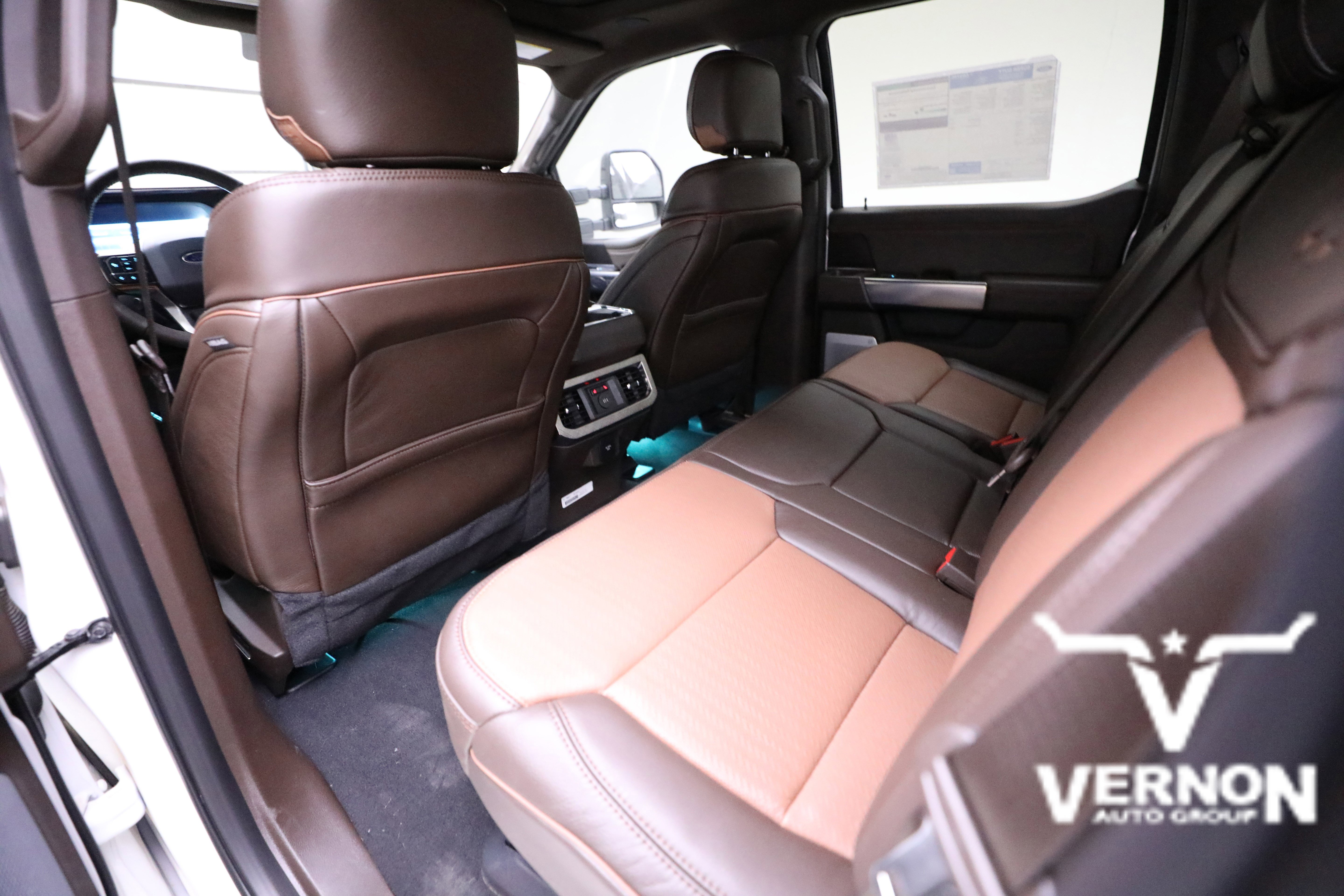 New 2026 Ford F350 King Ranch w/ FX4 Off-Road Package image 9