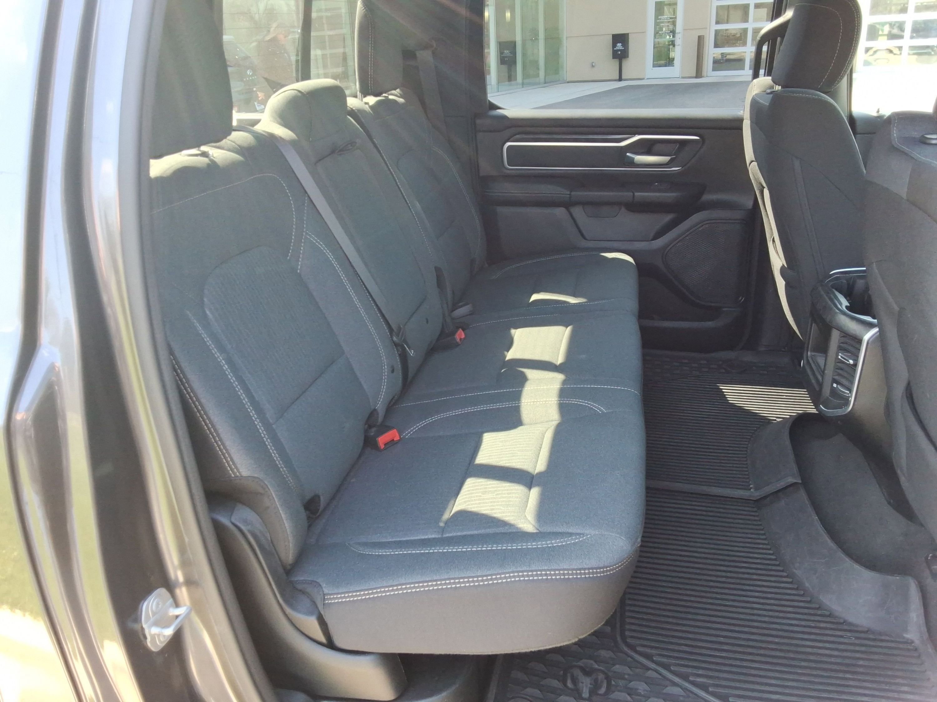 Used 2022 RAM 1500 Big Horn AWD/4WD image 32