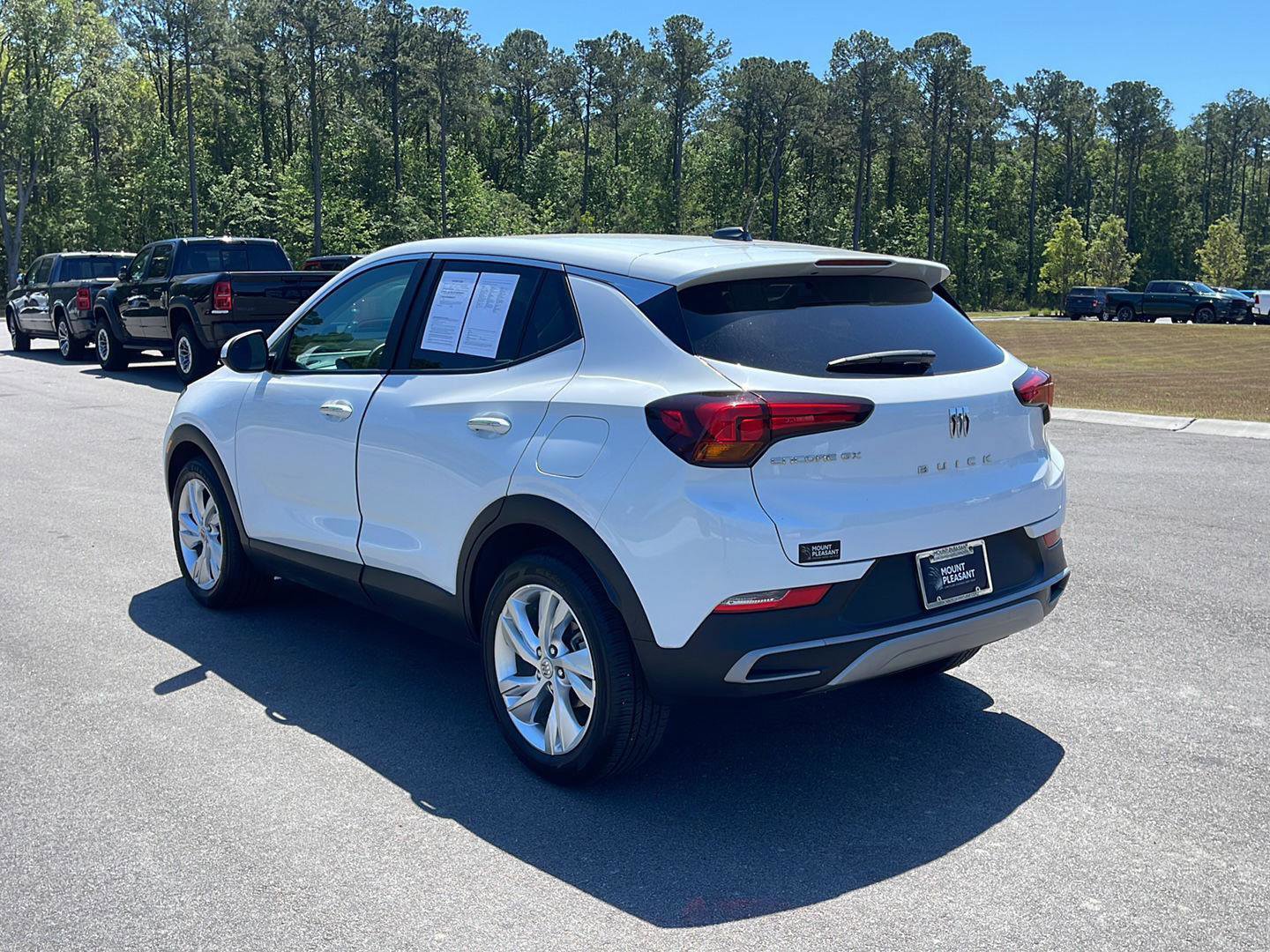 Used 2024 Buick Encore GX Preferred image 5