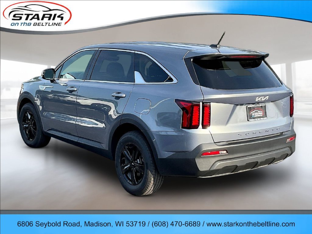 Used 2022 Kia Sorento LX FWD image 4