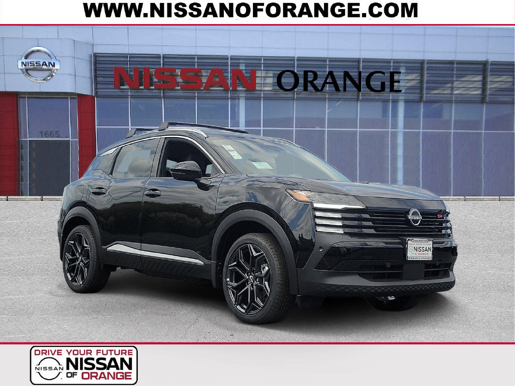 New 2026 Nissan Kicks SR w/ Cold Weather Package