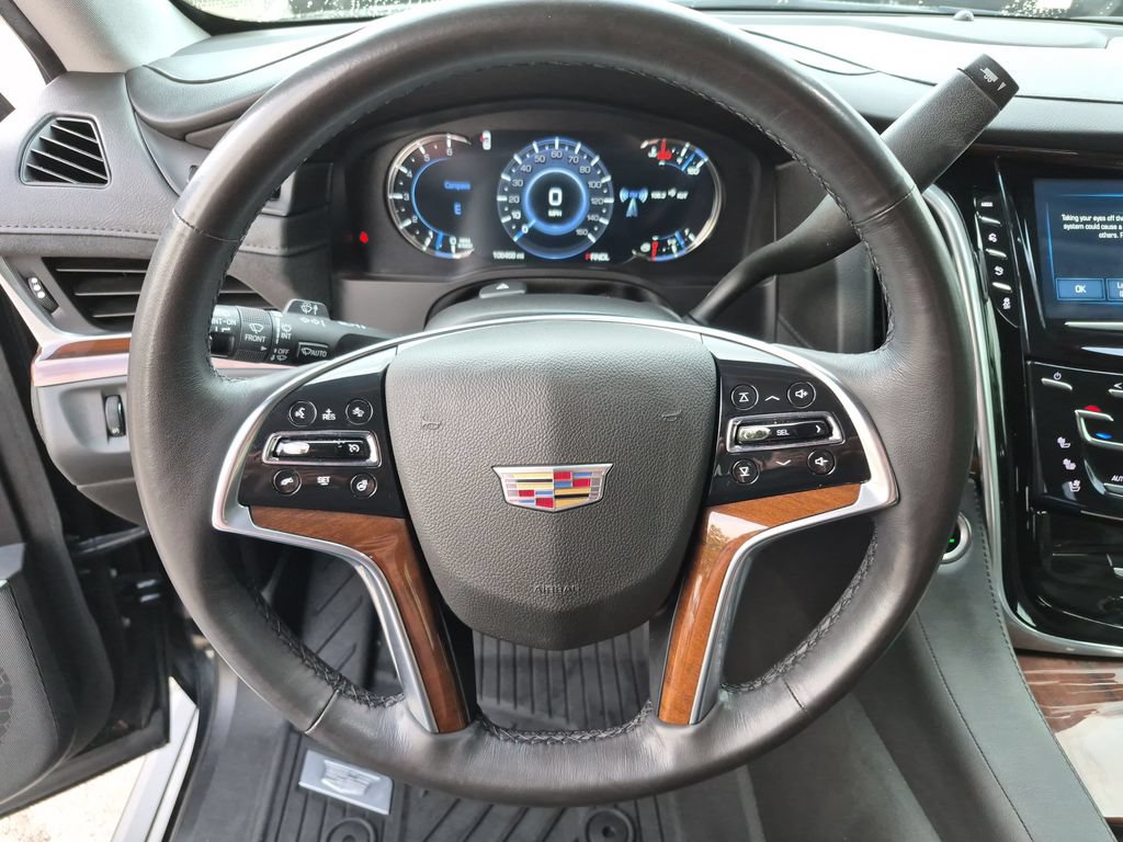 Used 2020 Cadillac Escalade Premium Luxury RWD image 24