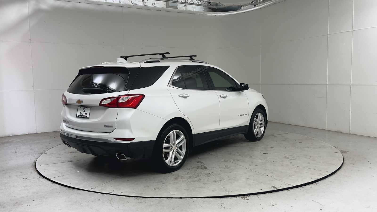 Used 2018 Chevrolet Equinox Premier FWD image 9