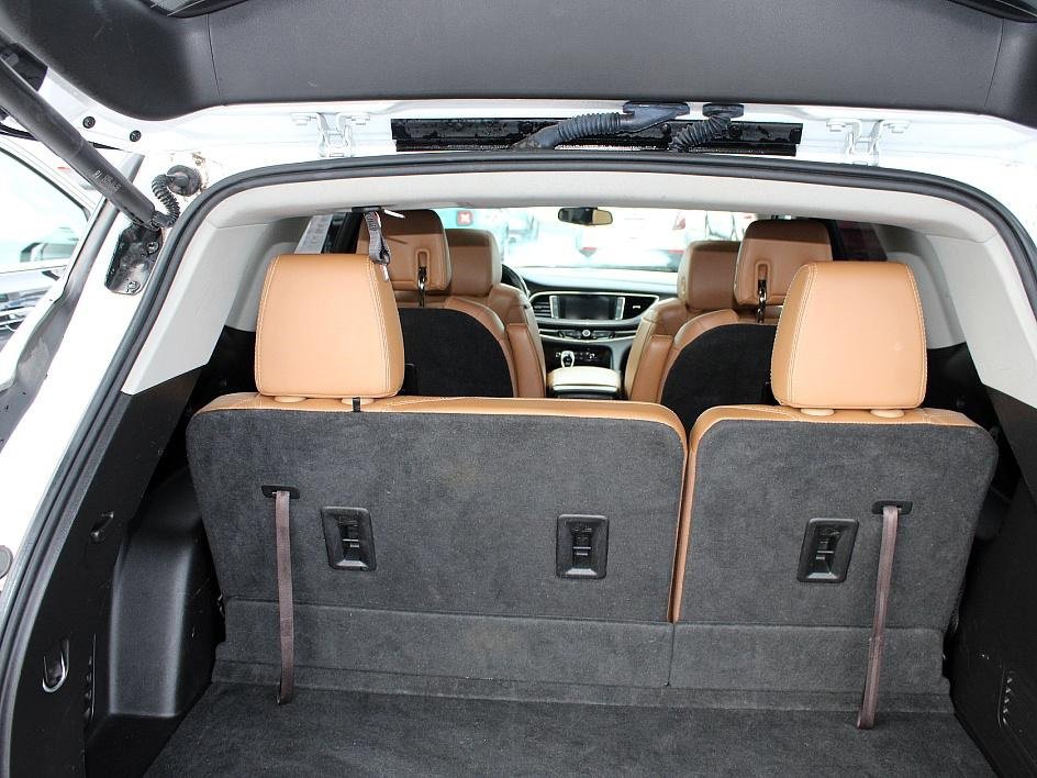 Used 2018 Buick Enclave Essence image 7