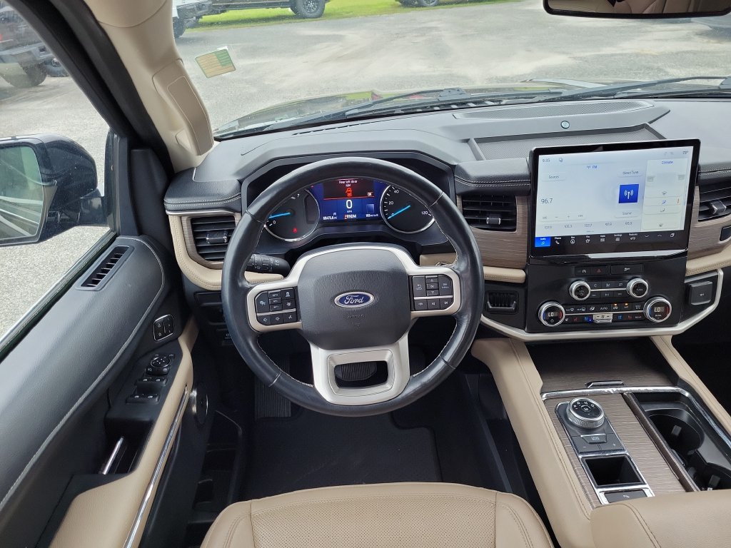 Used 2024 Ford Expedition Limited RWD image 13