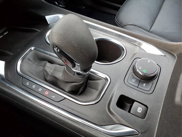 Used 2023 Chevrolet Traverse LT FWD image 22
