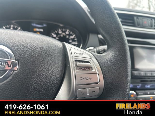 Used 2015 Nissan Rogue SV image 23