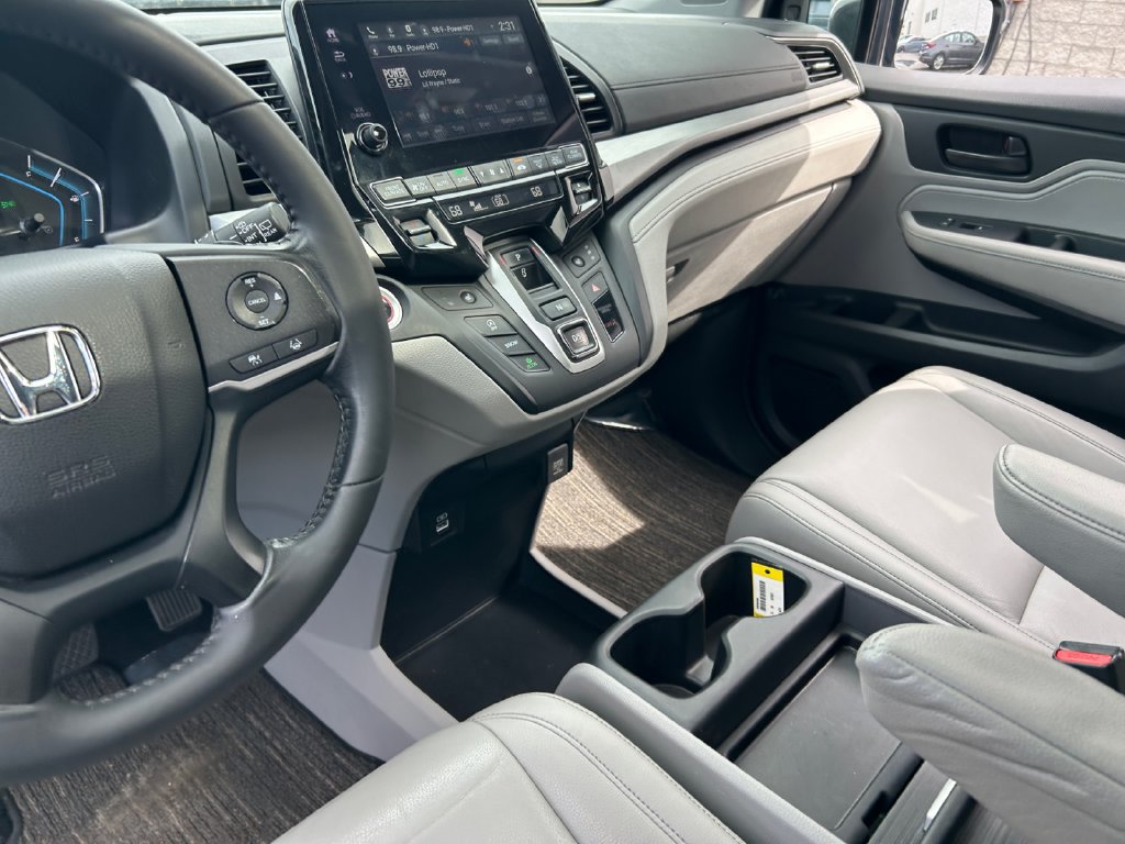 Used 2024 Honda Odyssey EX-L image 11