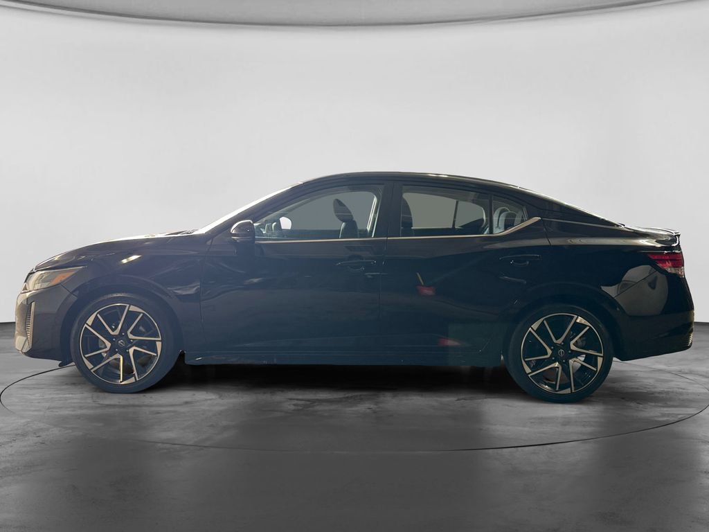 Used 2025 Nissan Sentra SR FWD image 6