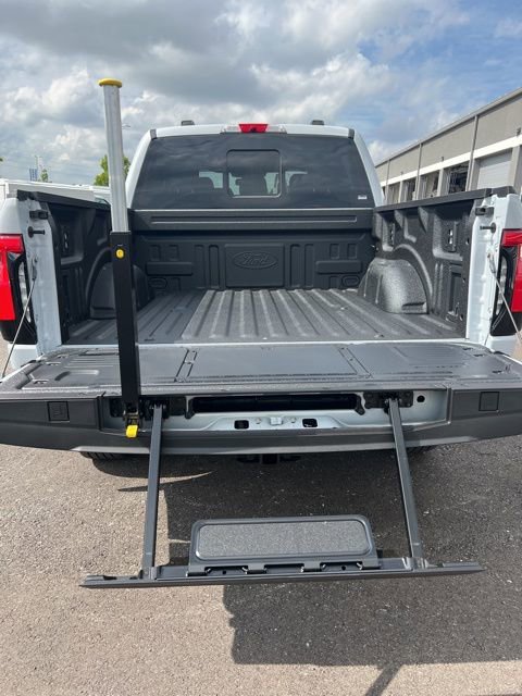 New 2025 Ford F150 Lightning Lariat image 10