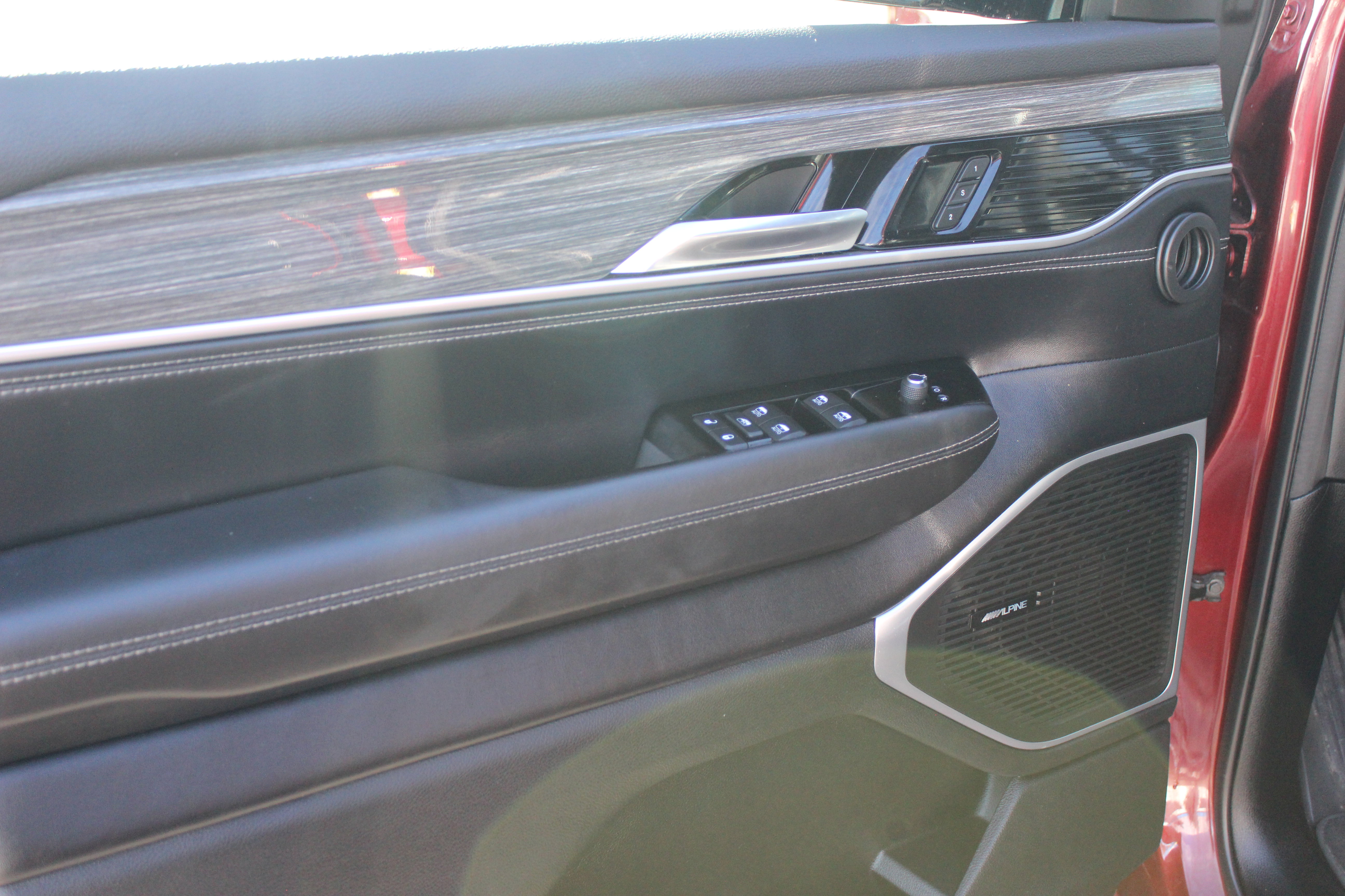 Used 2022 Jeep Wagoneer Series III w/ Convenience Group I image 14