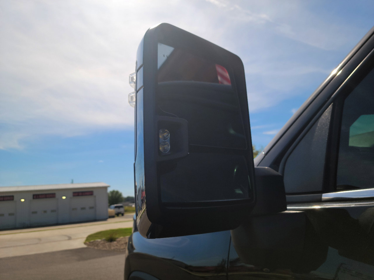 Used 2023 Chevrolet Silverado 2500 High Country w/ Z71 Off-Road Package image 30