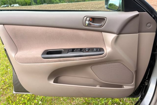 Used 2006 Toyota Camry LE FWD image 23