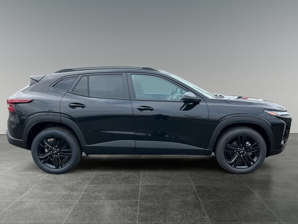 New 2026 Chevrolet Trax ACTIV w/ Sunroof Package FWD image 8