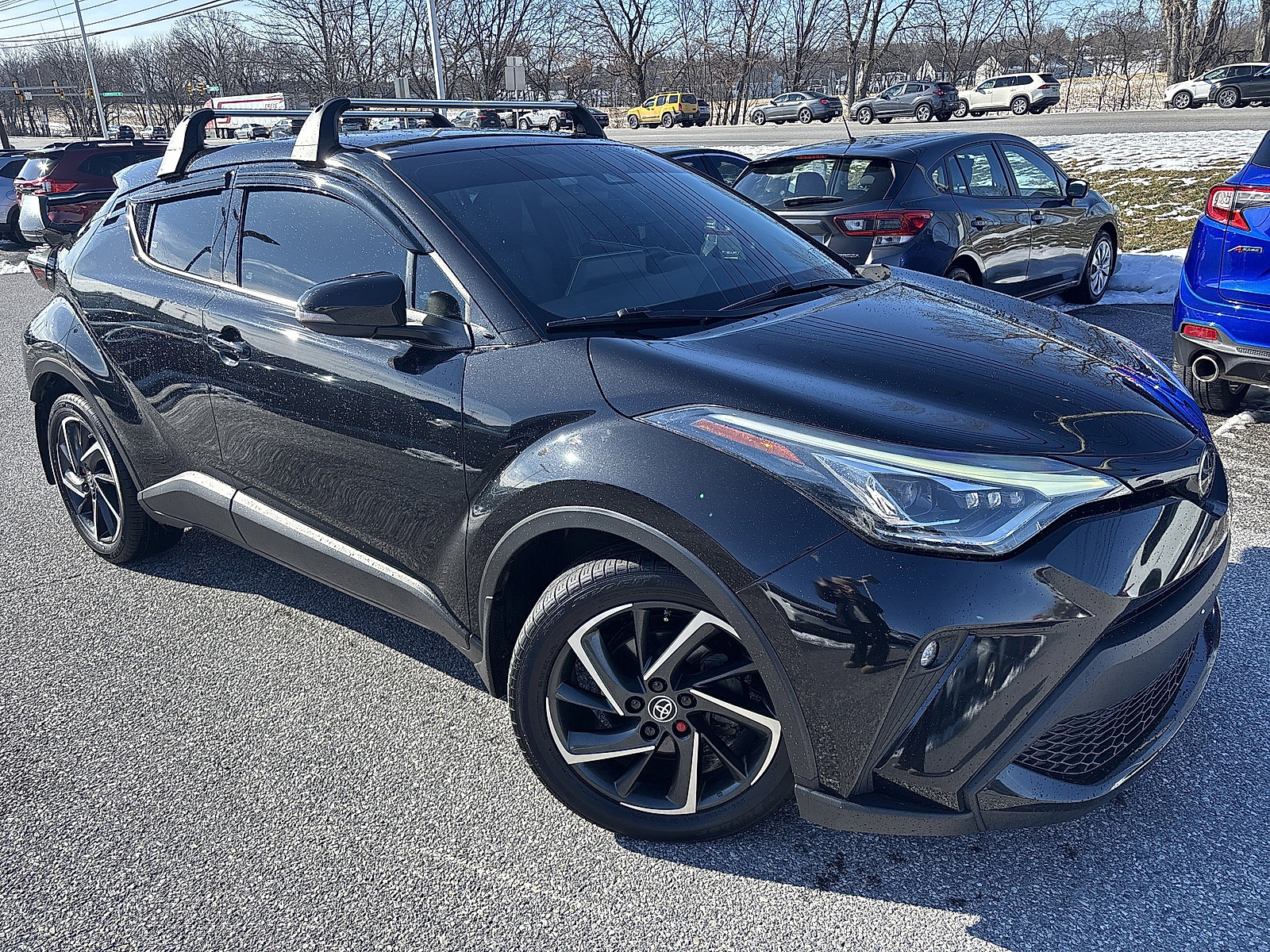 Used 2021 Toyota C-HR Limited FWD image 2
