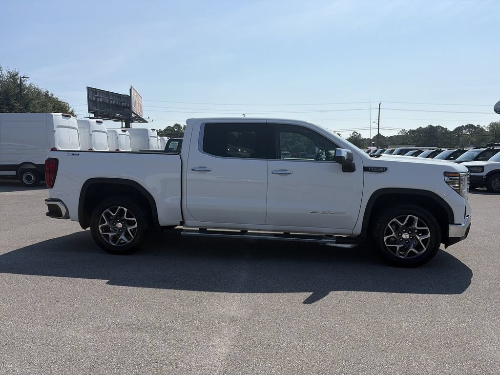 Used 2023 GMC Sierra 1500 SLT w/ SLT Premium Package AWD/4WD image 8