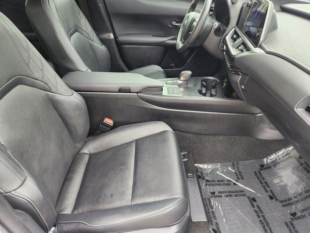 Used 2025 Lexus UX 300h FWD w/ Accessory Package (Z2) image 19