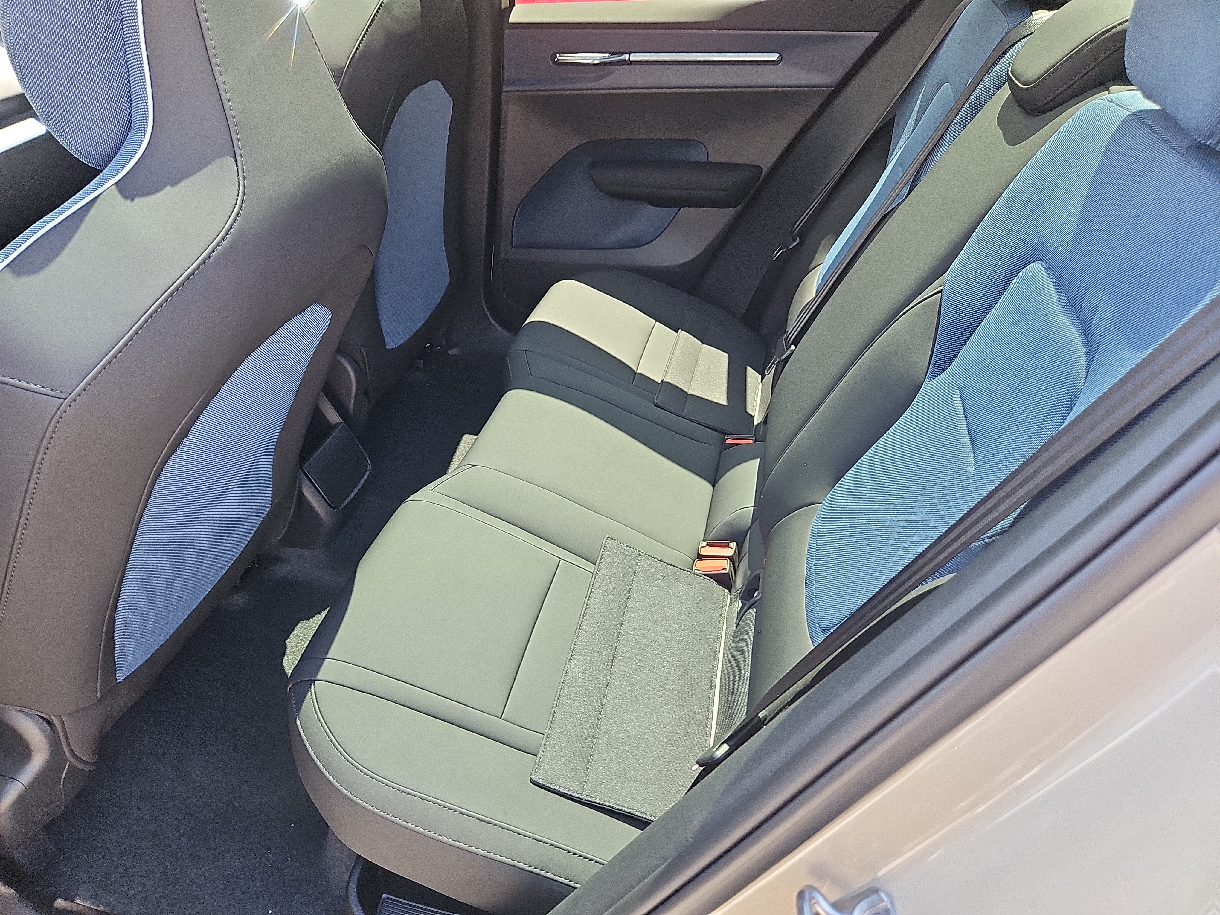 New 2026 Volvo EX30 Ultra w/ Climate Package AWD/4WD image 18