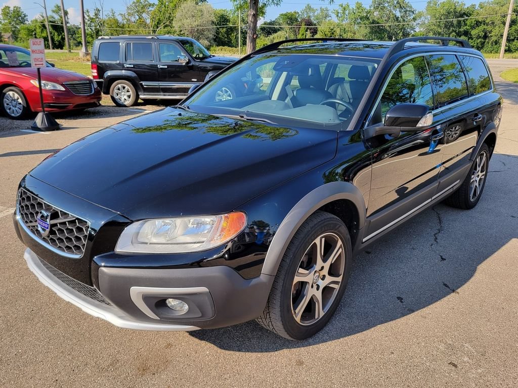 Used 2014 Volvo XC70 T6 AWD/4WD image 1