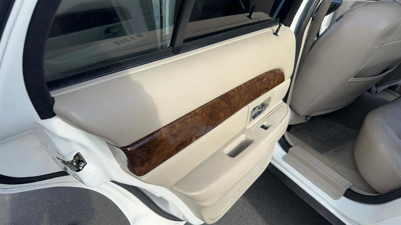 Used 2011 Mercury Grand Marquis LS image 24