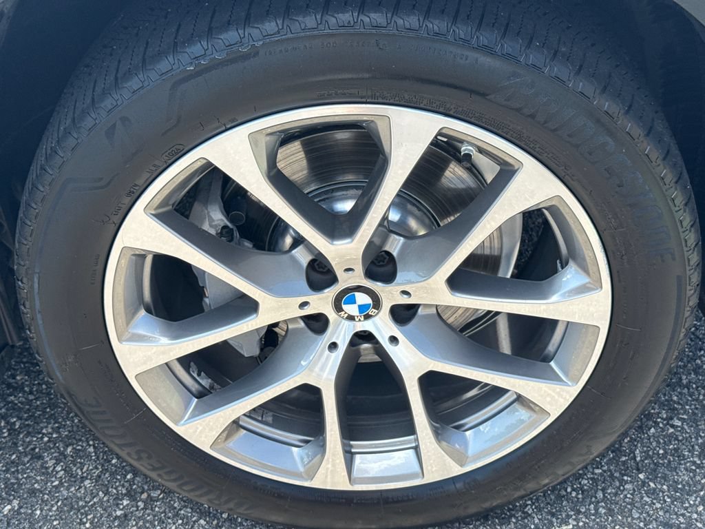 Used 2021 BMW X5 sDrive40i w/ Convenience Package RWD image 12