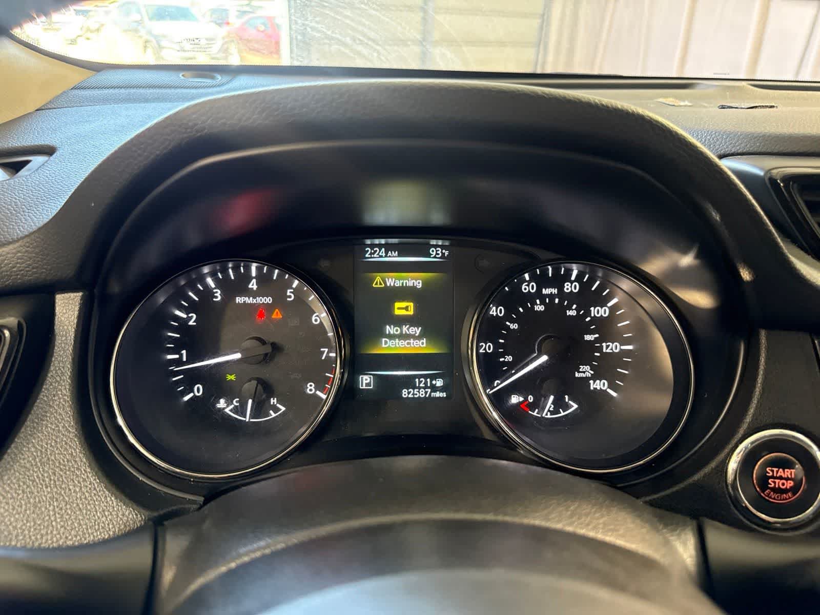 Used 2017 Nissan Rogue SV FWD image 19