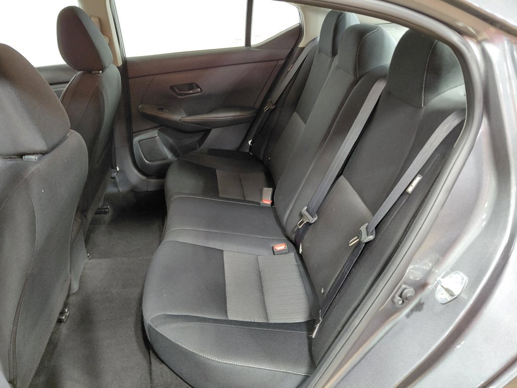 Used 2025 Nissan Sentra SV FWD image 33