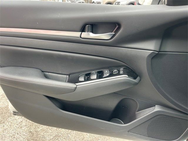 Used 2023 Nissan Altima 2.5 SV image 19