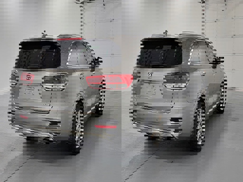 Used 2016 Kia Sorento SX image 9