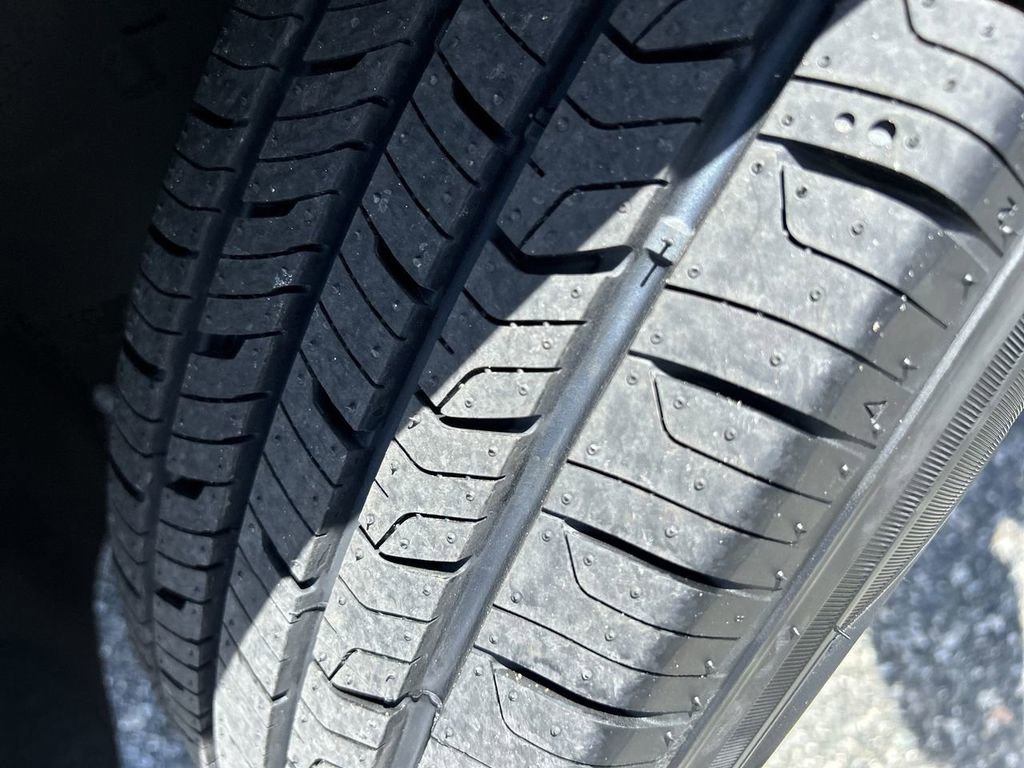 Used 2021 Chevrolet Trax LS w/ Tint and Cruise Package image 30