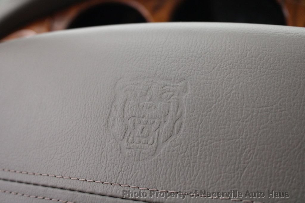Used 2002 Jaguar XK8 Convertible RWD image 19