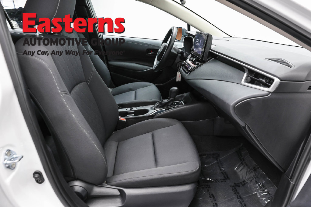 Used 2025 Toyota Corolla LE FWD image 22