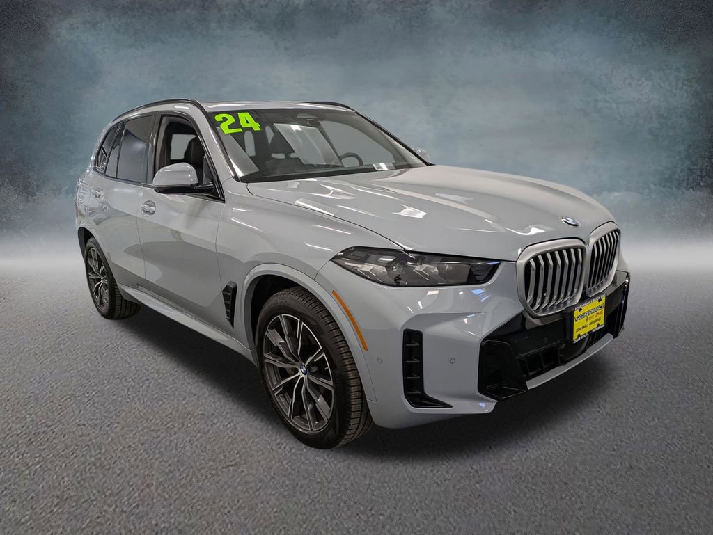 Used 2024 BMW X5 xDrive40i w/ M Sport Package AWD/4WD image 3
