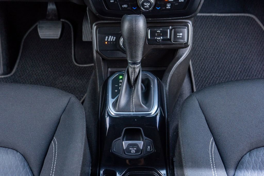 Used 2021 Jeep Renegade Latitude image 23