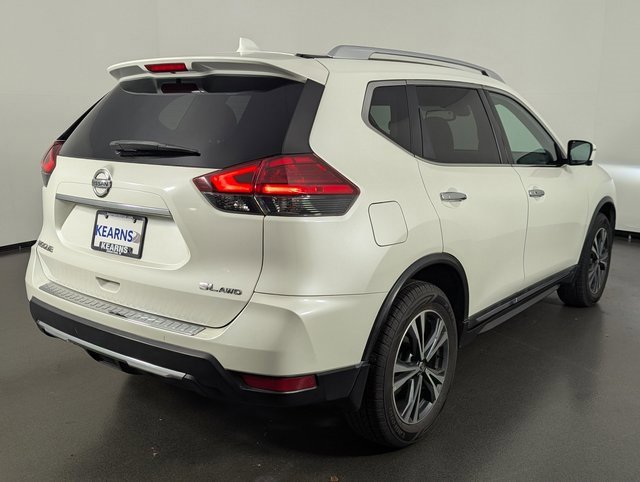 Used 2017 Nissan Rogue SL w/ SL Premium Package image 7