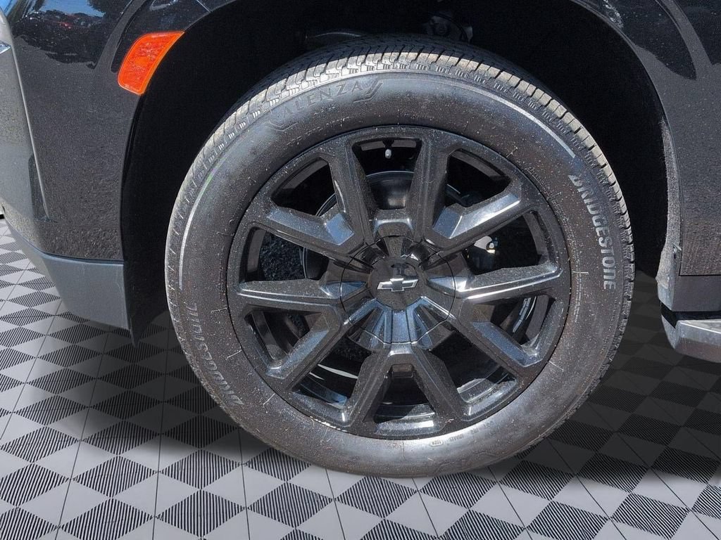 Used 2022 Chevrolet Tahoe RST w/ Sport Performance Package AWD/4WD image 32