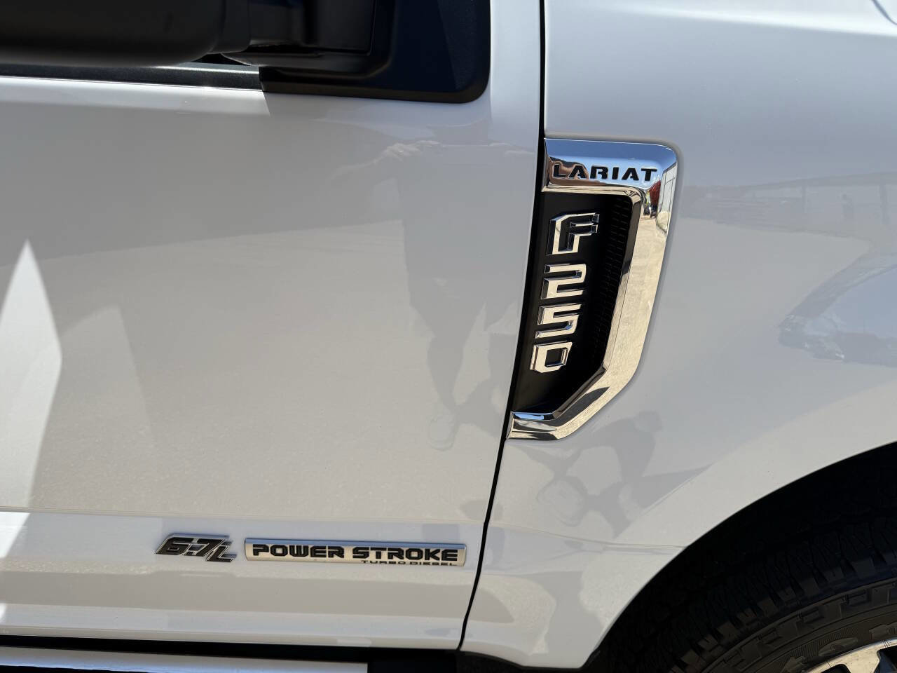Used 2022 Ford F250 Lariat image 34